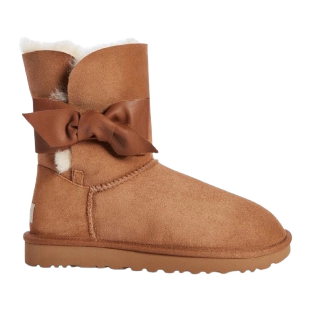 UGG ♡ Daelynn Chesnut Boot